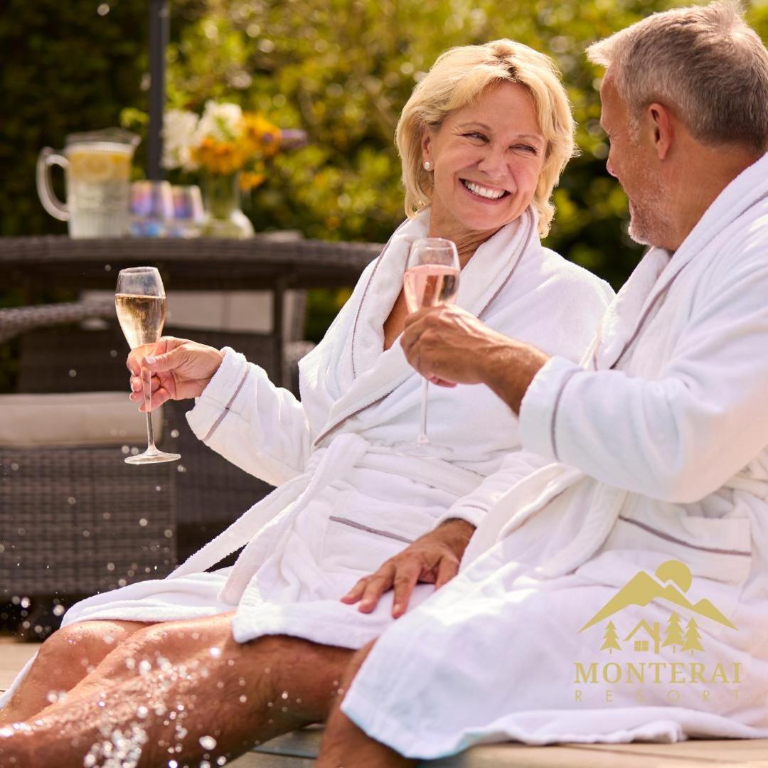 פויאנה ברשוב Monterai Resort מראה חיצוני תמונה