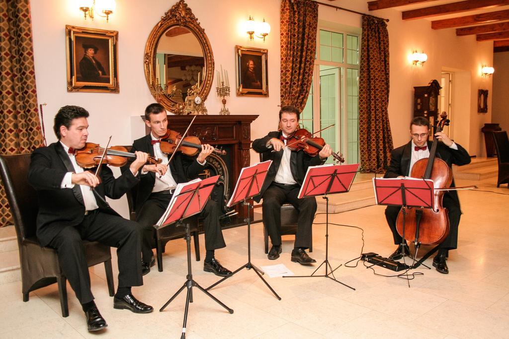 פויאנה ברשוב Monterai Resort מראה חיצוני תמונה