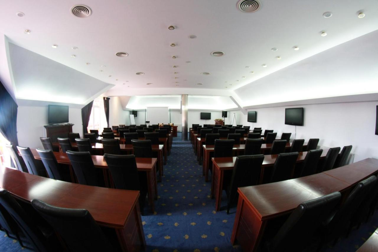 פויאנה ברשוב Monterai Resort מראה חיצוני תמונה