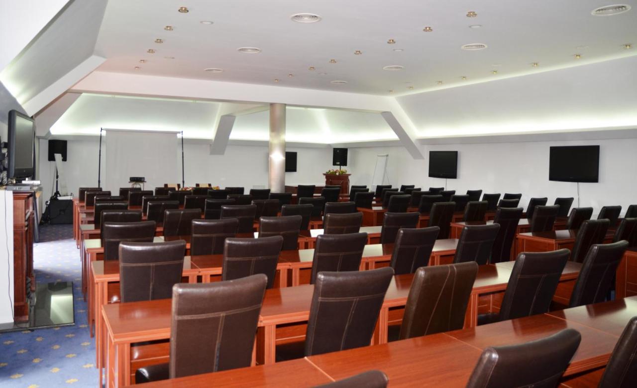 פויאנה ברשוב Monterai Resort מראה חיצוני תמונה